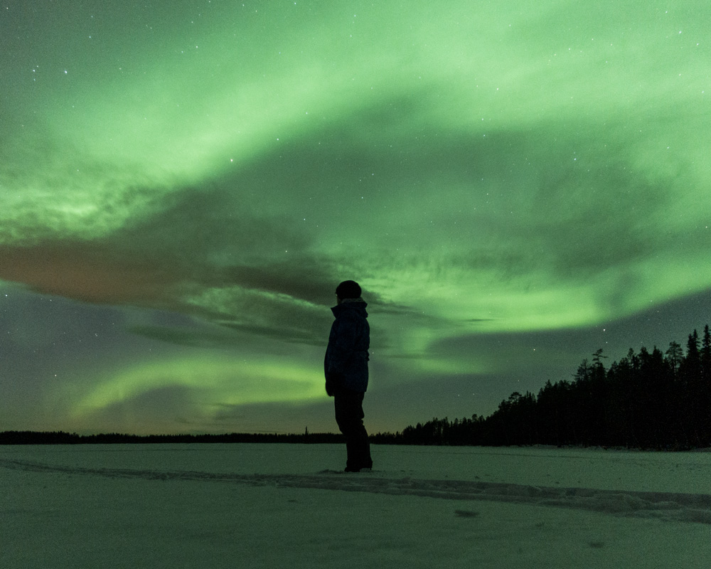 21.3.2020 northern lights in remote lake.